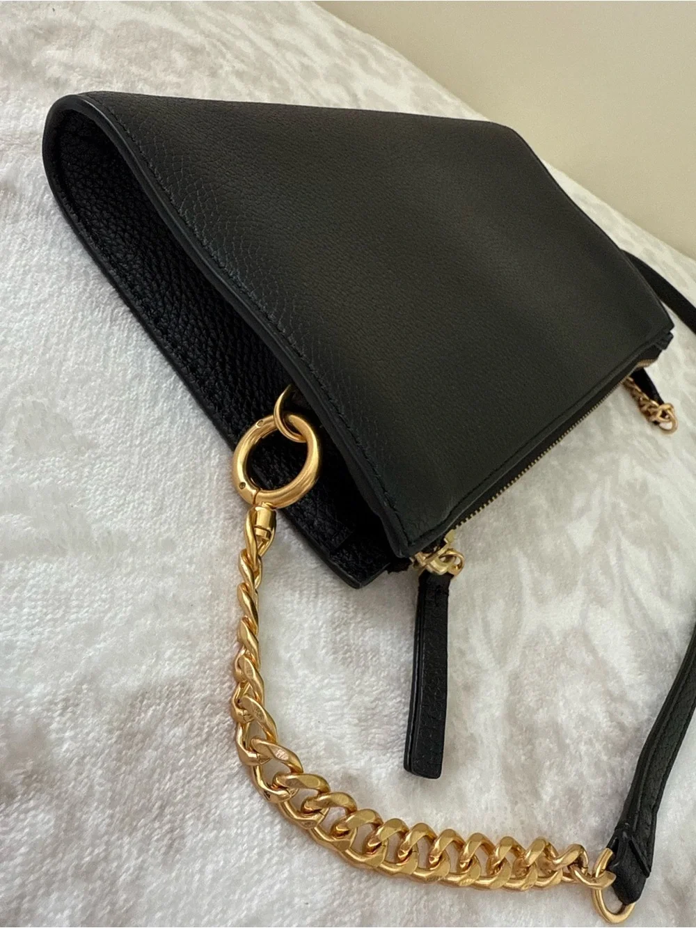 Tory Burch compact pebbled